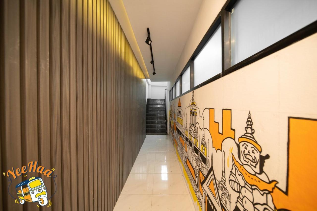 Yeehaa Bangsue Aparthotel Bangkok Exterior photo