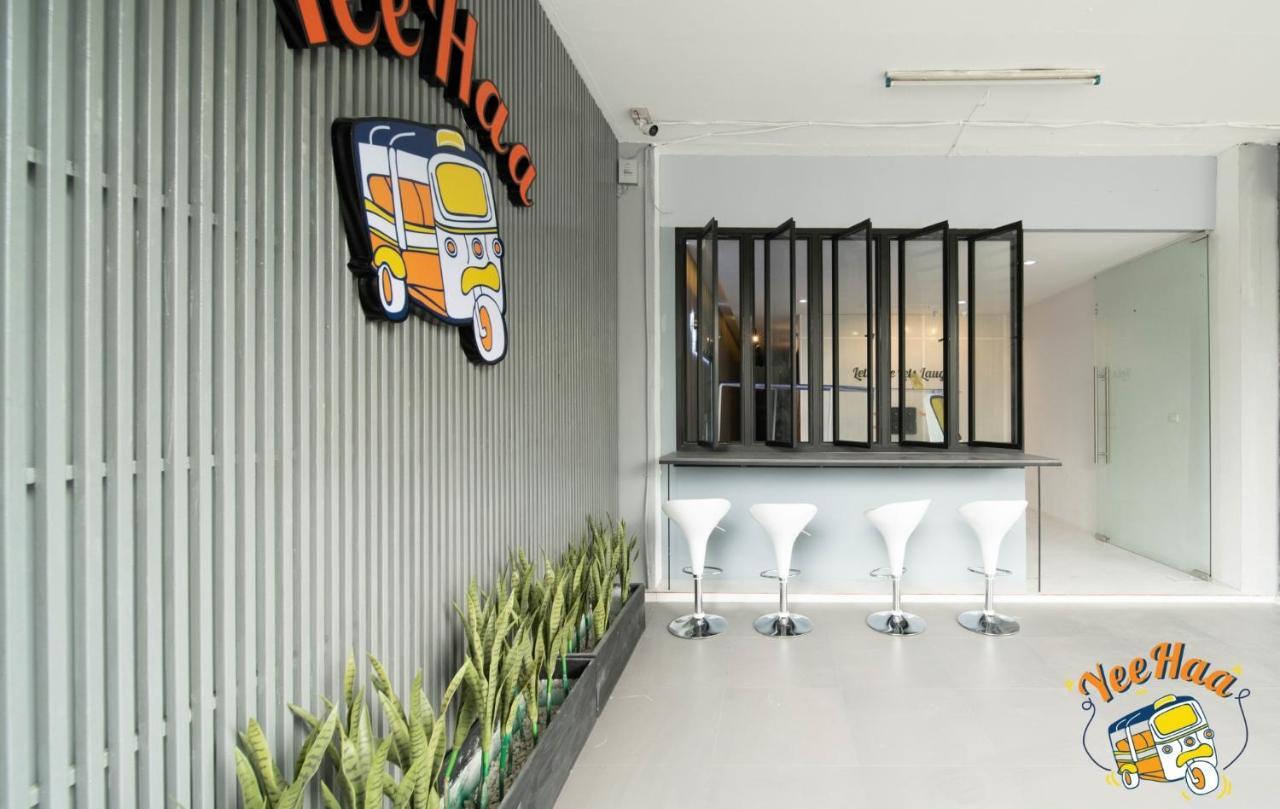 Yeehaa Bangsue Aparthotel Bangkok Exterior photo